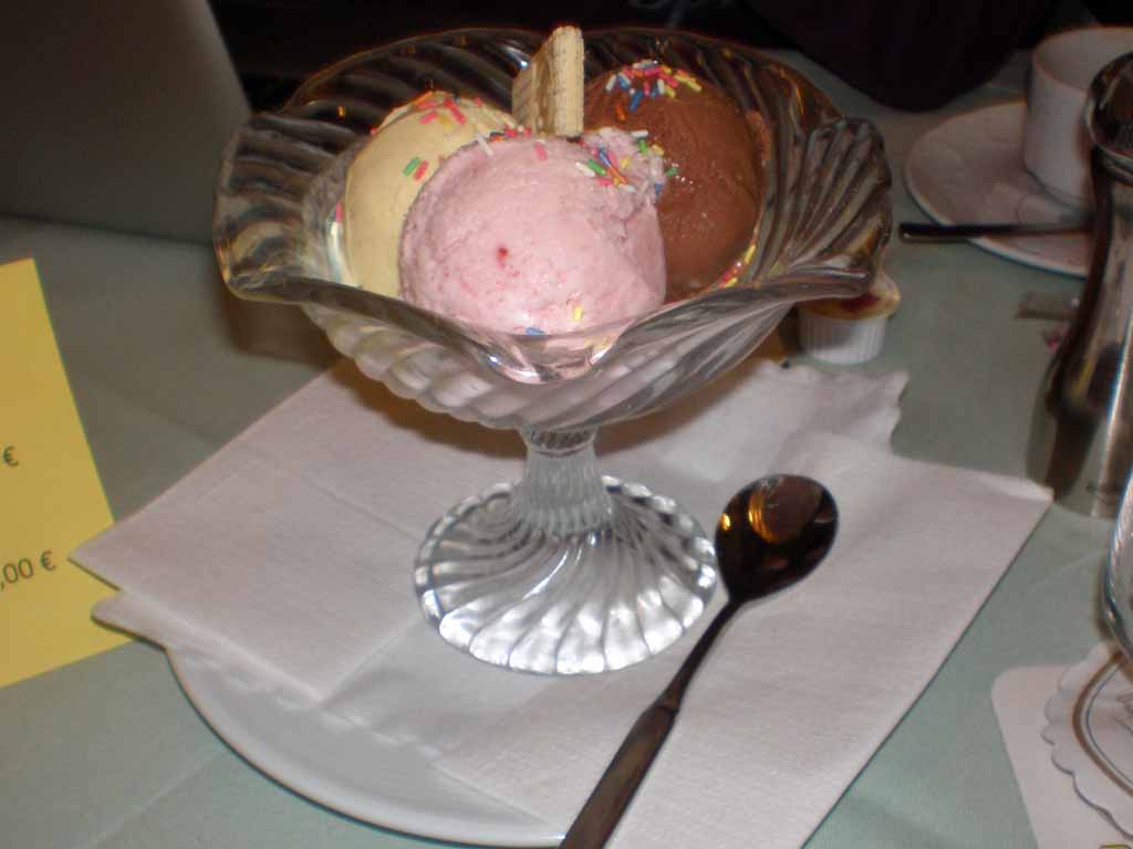 Dessert Eis Dalmacija Düren